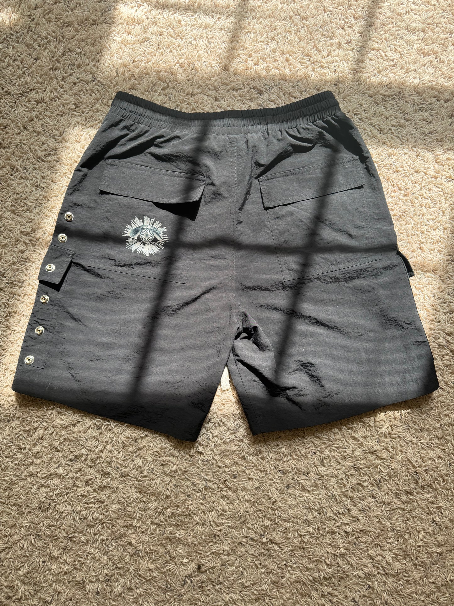 "Eye Of Desire" shorts