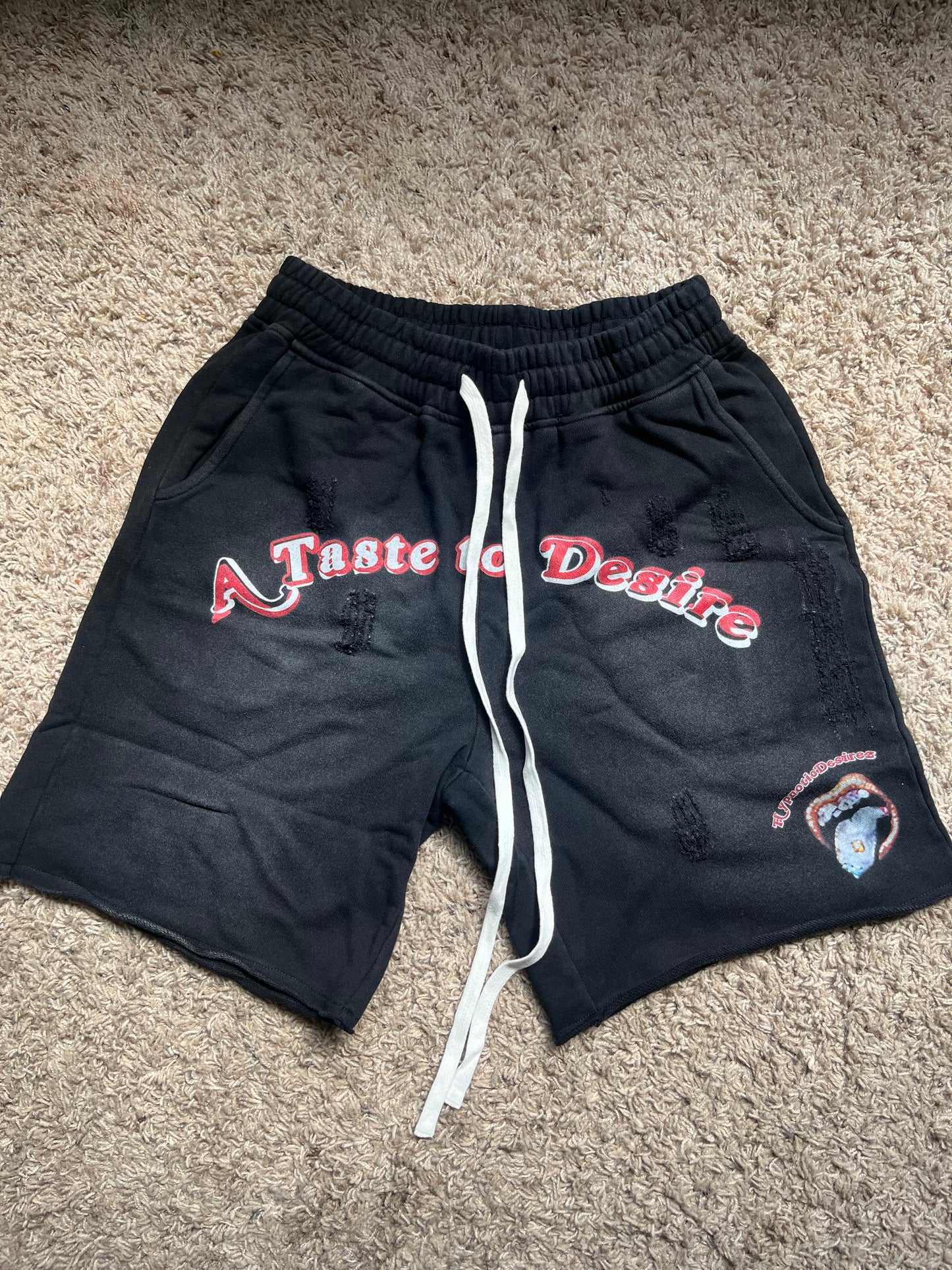 “A taste to desire” Shorts
