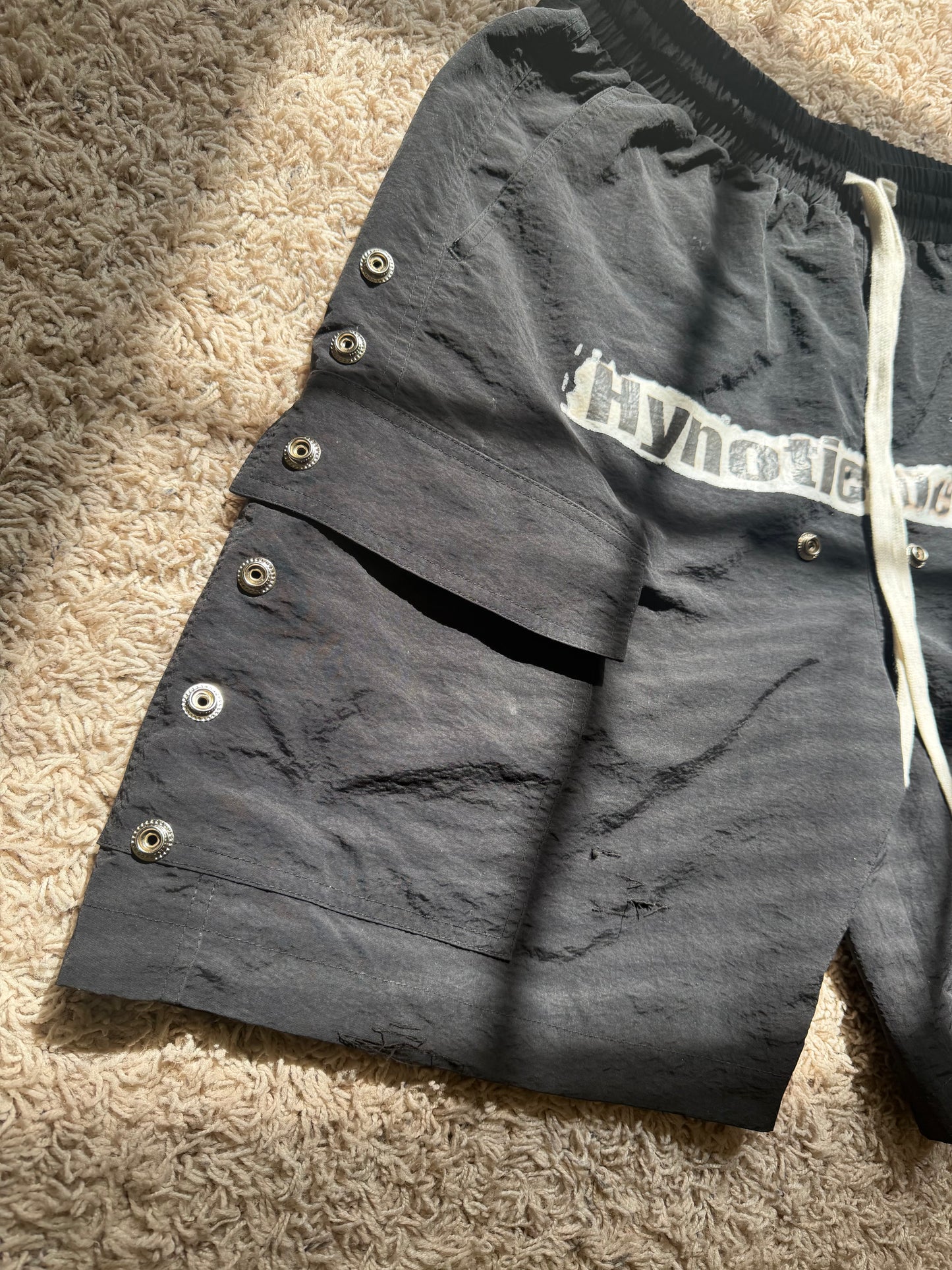 "Eye Of Desire" shorts